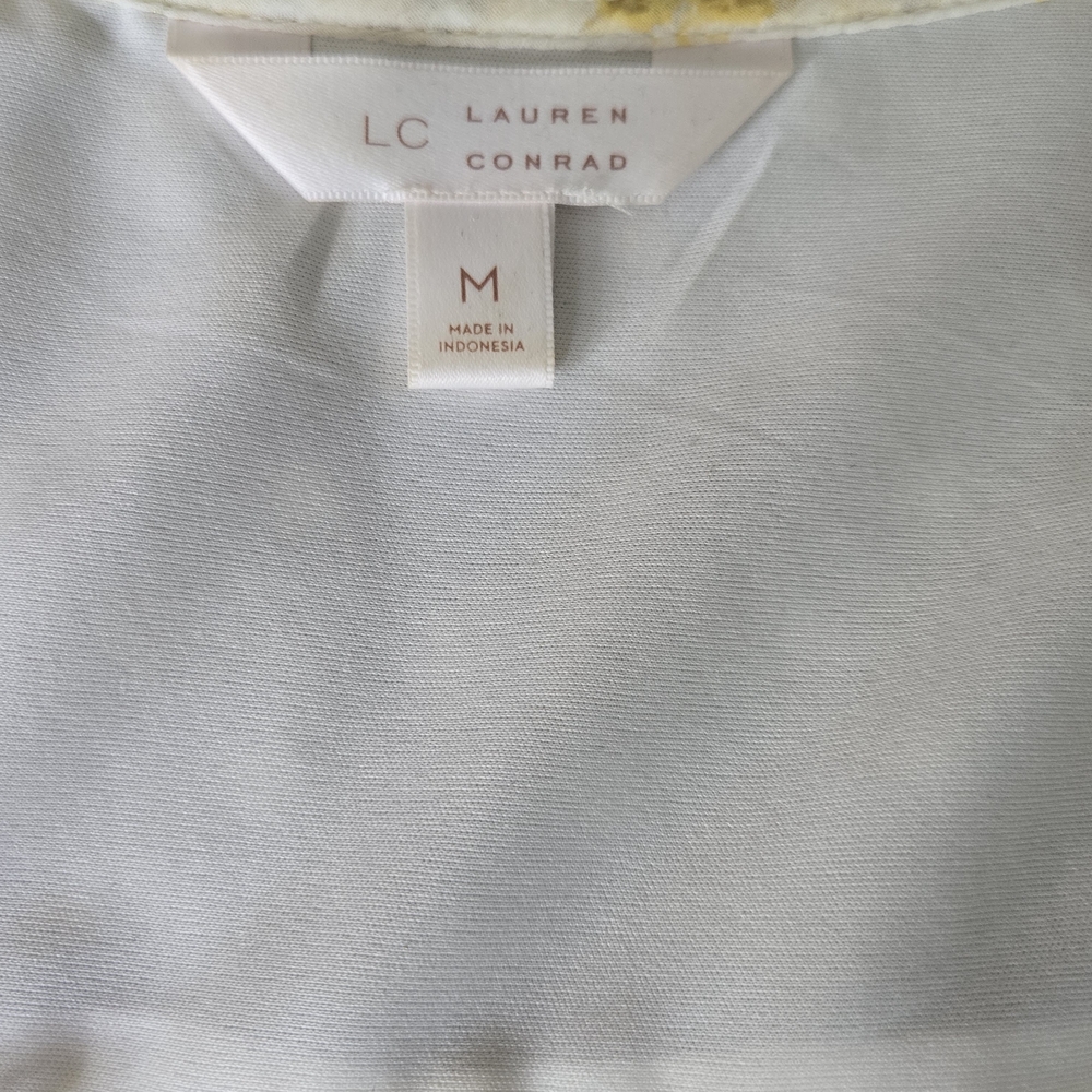 Elegant Gold Floral Sheer Blouse - Cream/Gold - Picture 2 of 6